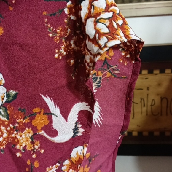 Live 4 Truth Floral Print Faux Wrap Blouse Small - Picture 5 of 6